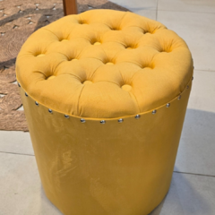 PUFF DE PANA CON CAPITONE - comprar online