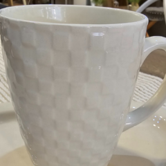 TAZA BLANCA CON TRAMA - comprar online