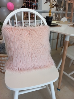 ALMOHADON PIEL SAARA - comprar online