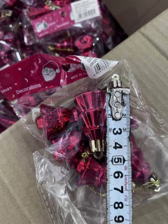 ADORNO NAVIDEÑO COLGANTE PLASTICO FORMA DE PINO X6 PIEZAS 5CM - Pachos