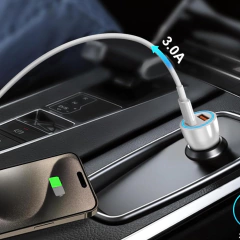 Imagen de Cargador de auto doble entrada usb y carga rapida