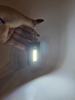Linterna mini led recargable llavero a pila luz blanca frio - comprar online