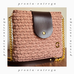 *PRONTA-ENTREGA* Aba M com Botão Imantado Dourado - comprar online