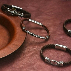 Pulseira Masculina Espada Couro Genuíno - Pulseiras e Acessórios Masculino | Sr Lordre