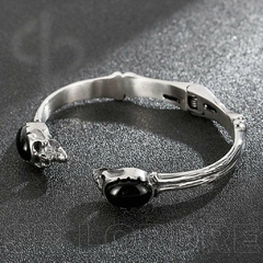 Bracelete Masculino Crânio Aço Inox e Pedra Ônix - comprar online