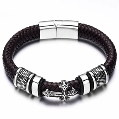Pulseira Masculina Cruz em Couro e Aço Inox Fecho Magnético