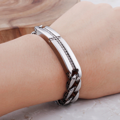 PULSEIRA CRUCIFIXO CRAVEJADO ZIRCÔNIA PREMIUM - Pulseiras e Acessórios Masculino | Sr Lordre