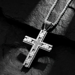 Colar Masculino Cruz Cravejado em Zircônia e Aço Inoxidável - Pulseiras e Acessórios Masculino | Sr Lordre