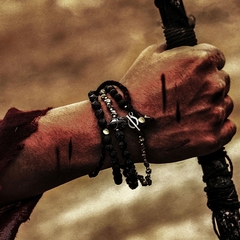 Kit de Pulseira Masculina Spartacus Premium na internet