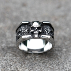 Anel Masculino Caveira Vintage em Aço Inoxidável - comprar online
