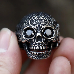Anel de Caveira Masculino Rock Pedra Aço Inox na internet