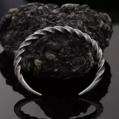 Bracelete Retrô Aberto Aço Inoxidável Premium