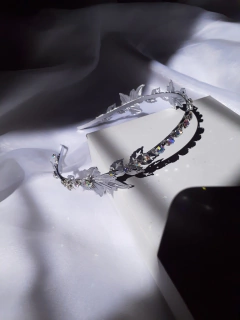 Diadema Elena en internet