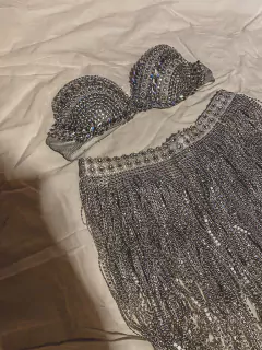 traje Maiten en internet