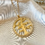 Colar personalizado Árvore da Vida nomes com borda cravejada banhado a ouro 18k - comprar online