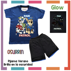 Pijama Verano PAW PATROL - PATRULLA CANINA Remera + Short estampa GLOW que BRILLA en la oscuridad 100% algodón peinado premium