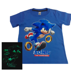 Remera SONIC que BRILLA en la oscuridad 100% algodón peinado premium en internet