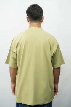 Remera Vono Oliver en internet