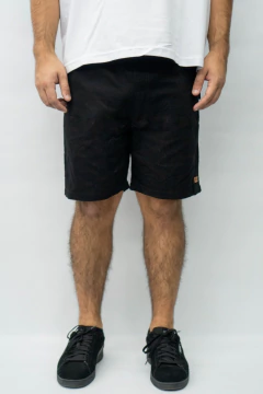 Bermuda gabardina tech - vono.BsAs