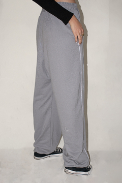 Jogging Lines Gris - comprar online