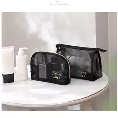 Necessaire Smiling Girl en internet