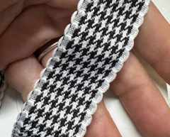 FITA IMPORTADA MILI ESTAMPADA PIED POULE 38 m. e 25 mm./METRO