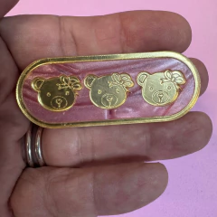 APLIQUE ACRÍLICO COLECÇÃO "URSINHOS PEROLADOS" PLAQUINHAS 6 x 2,5 cm. /2 UNIDADES na internet