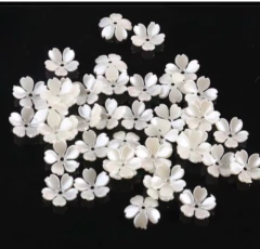 MINI FLOR COM FURO CÔNCAVO PEROLADO 15MM - 20GR - Fitas da Teresa | Materiais para Laceiras - Apliques para Laços - Miçangas