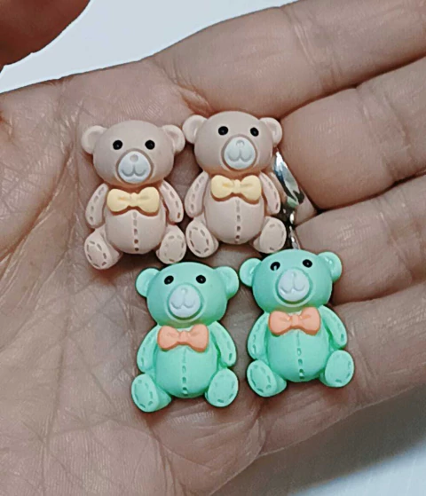 APLIQUE RESINA URSINHO FOFO 24 mm./ 4 UNIDADES - comprar online