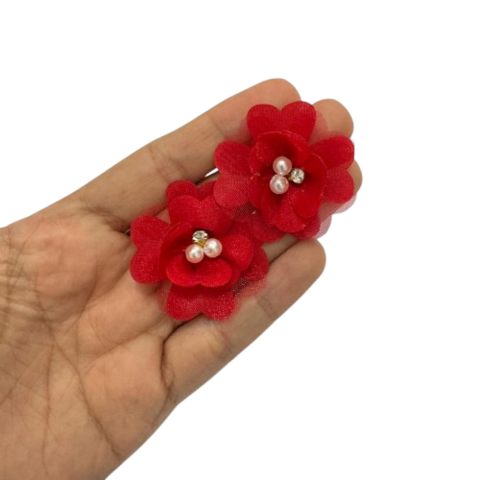 FLOR DE VOAL COM MEIO DE STRASS E PÉROLA VERMELHA 4CM - 2 UNIDADES - comprar online