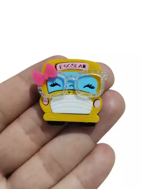 APLIQUE ACRÍLICO VOLTA ÀS AULAS ÔNIBUS COM ÓCULOS - 2 UNIDADES