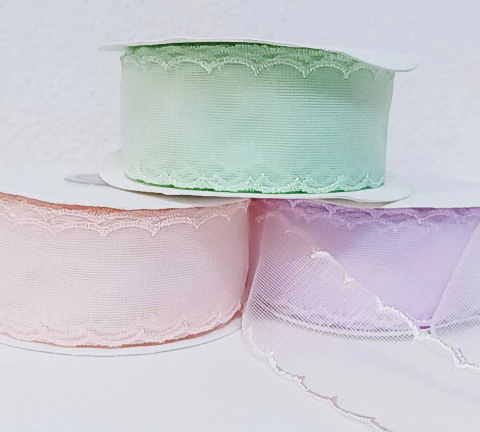 FITA IMPORTADA ORGANZA COM BORDA ESCALOPE -38 mm. / METRO - comprar online