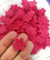 APLIQUE FLORZINHA PRENSADA TECIDO PINK - 50 UNIDADES