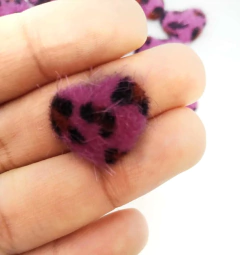 APLIQUE CORAÇÃO PELINHO BASE METAL - ROXO P - comprar online