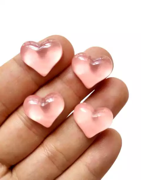 APLIQUE CORAÇÃO ACRÍLICO 2CM TRANSLÚCIDO ROSE - 4 UNIDADES