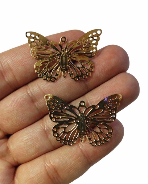 BORBOLETA METAL VAZADA 4CM - 10 UNIDADES