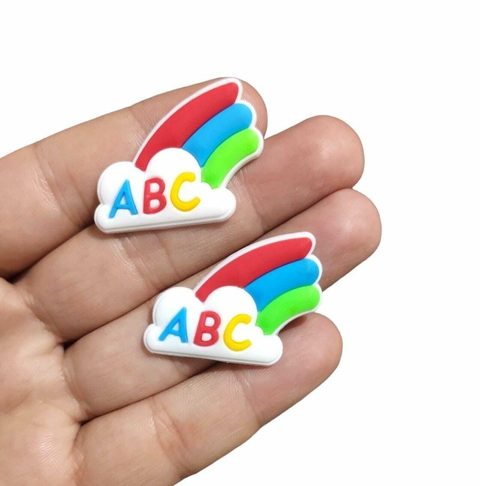 APLIQUE EMBORRACHADO ABC NUVEM COM ARCO-IRIS - 2 UNIDADES