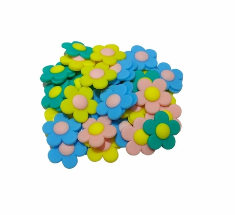 APLIQUE EMBORRACHADO YAMA - FLOR LISA 2,5 COM PACOTE SORTIDO 8 UNIDADES