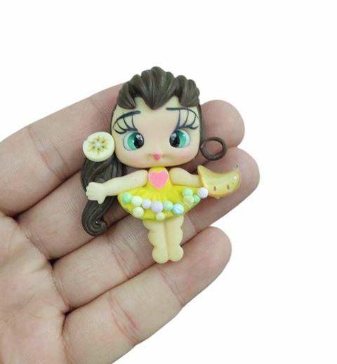 APLIQUE BISCUIT MENINA FRUTA VESTIDO AMARELO - UNIDADE