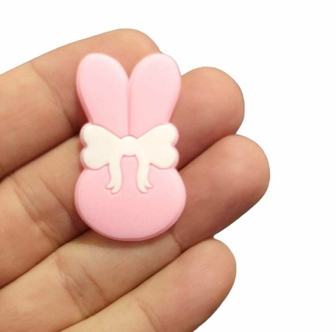 APLIQUE EMBORRACHADO YAMA COELHO ROSA BEBE LAÇO BRANCO - 2 UNIDADES