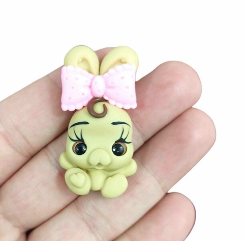 APLIQUE BISCUIT COELHO BEGE COM LAÇO ROSA - UNIDADE