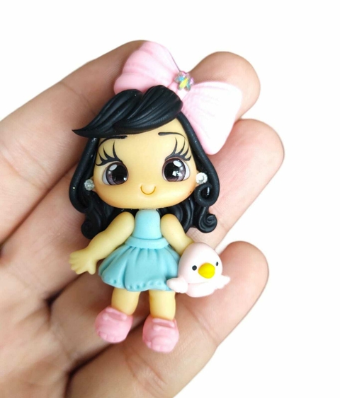 APLIQUE MENINA VESTIDO AZUL E PÁSSARO - BISCUIT