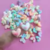 MINI APLIQUE YAMA RESINA CORAÇÃO COM CORAÇÃO - 10 UNIDADES