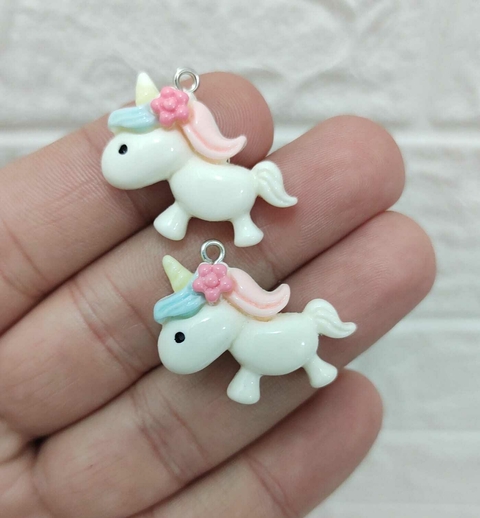 PINGENTE UNICORNO CORPO CUTE - 2 UNIDADES