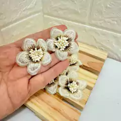 FLOR COM PISTILOS OFF WHITE - 2 UNIDADES