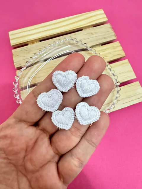 APLIQUE CORAÇÃO BRANCO CROCHE - 5 UNIDADES