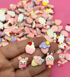 PINGENTE MINI DOCINHOS CUTE - 5 UNIDADES