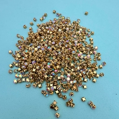 STRASS DE COSTURA HOLOGRÁFICO BASE DOURADA - 10 GRAMAS na internet