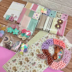 ASSINATURA DO CLUBE DA TERESA - PLANO INSPIRAR (BOX + CAIXINHA CRIATIVA) - Fitas da Teresa | Materiais para Laceiras - Apliques para Laços - Miçangas