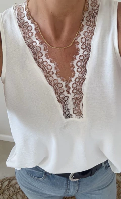 Imagen de Musculosa Lencera Rose